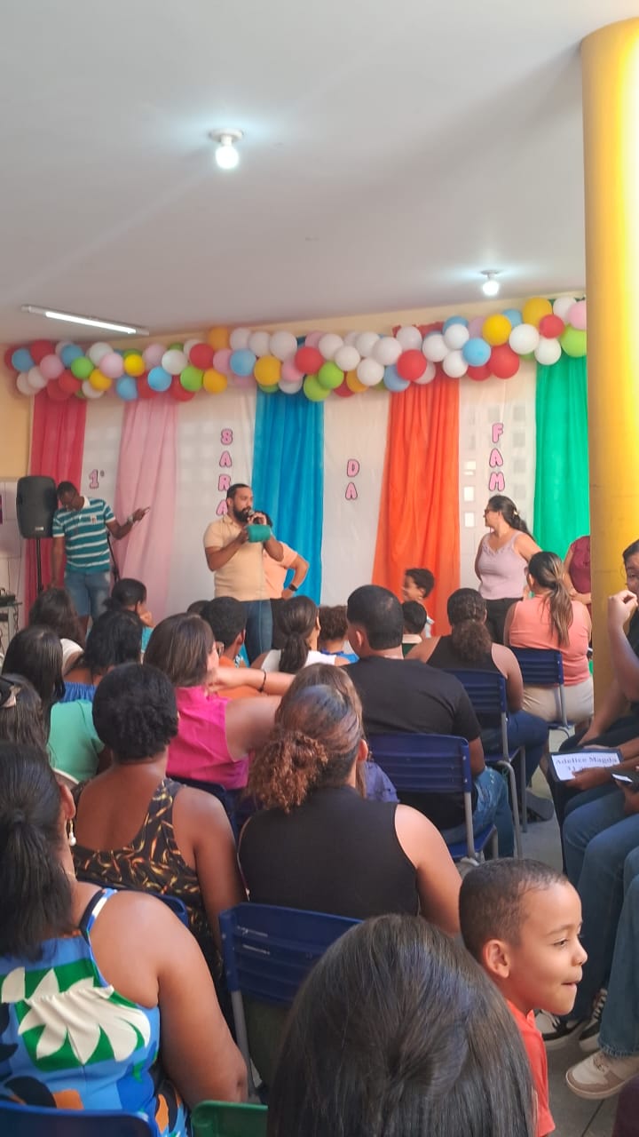 Visita às escolas